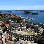 Apartments With Wifi Pula - 13822